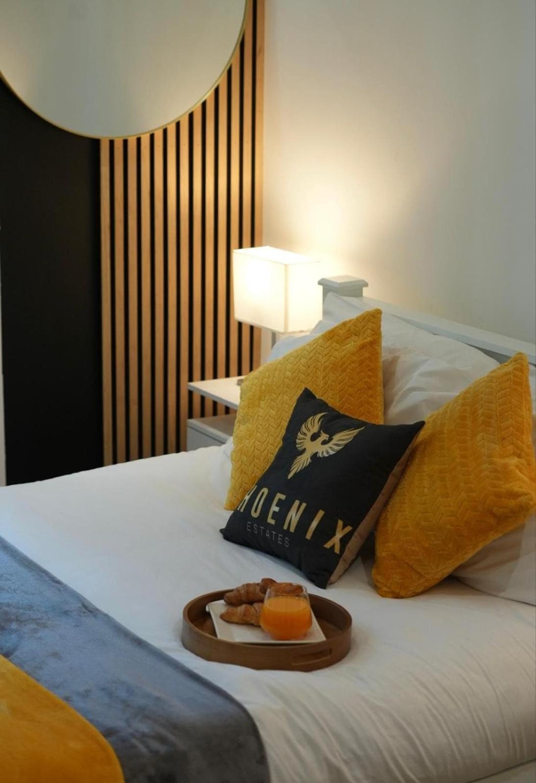 Stunning 3-bedroom, 2-bathroom, Garden & Hot Tub, West Kensington Appartement