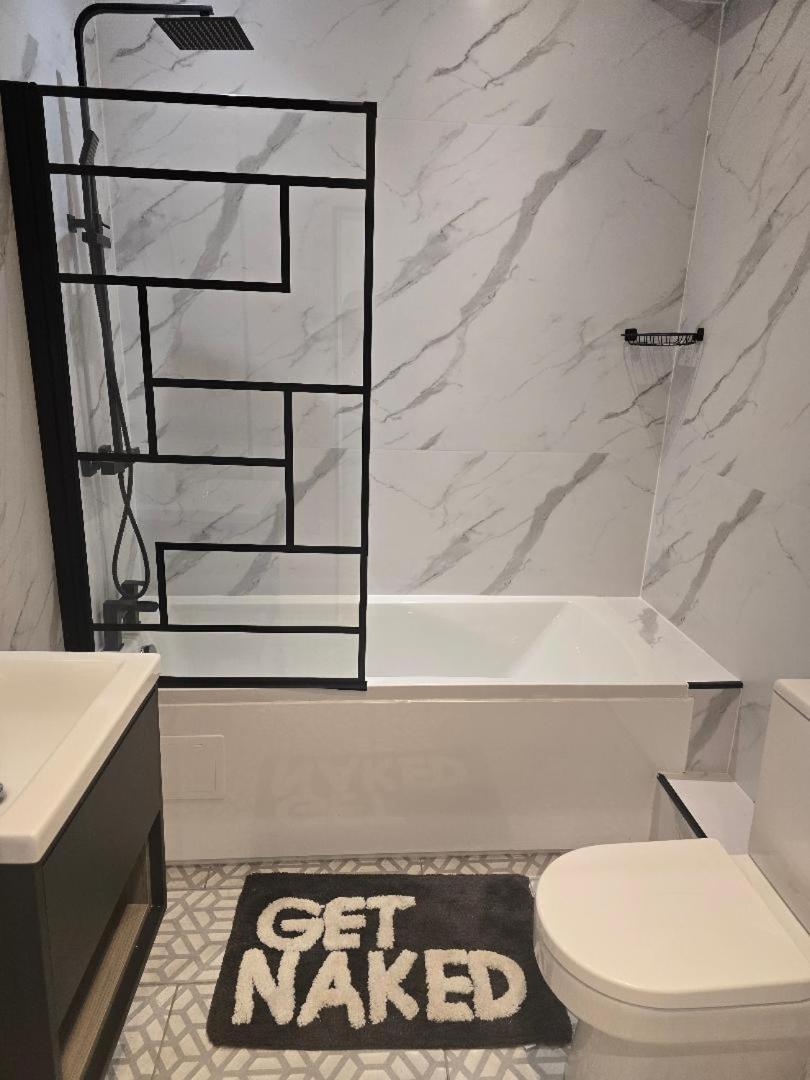 Stunning 3-bedroom, 2-bathroom, Garden & Hot Tub, West Kensington Londres